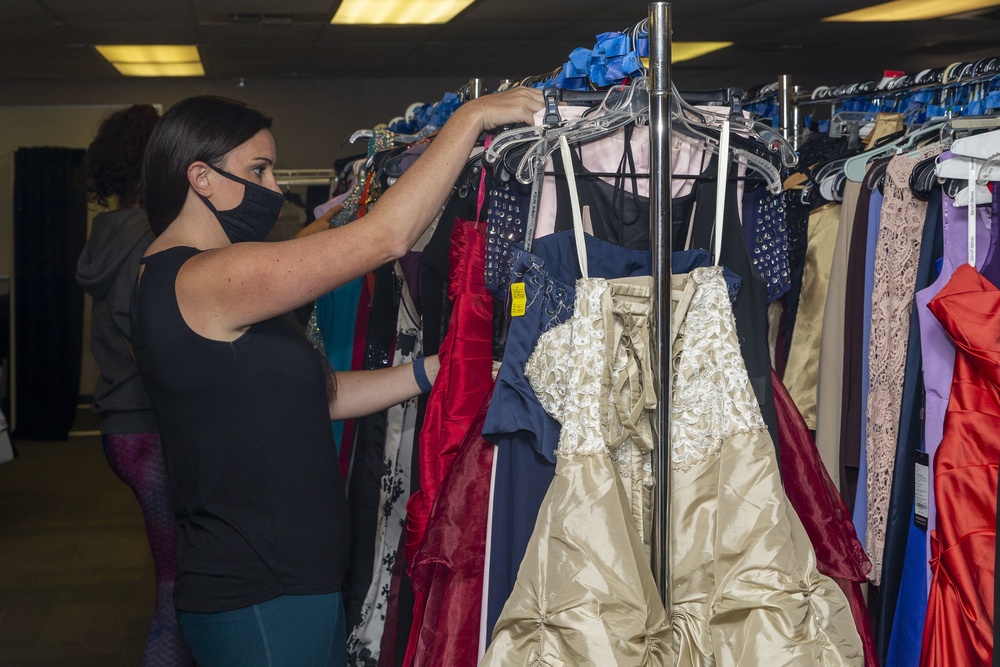 Pendleton residents dress to impress during ball gown giveaway