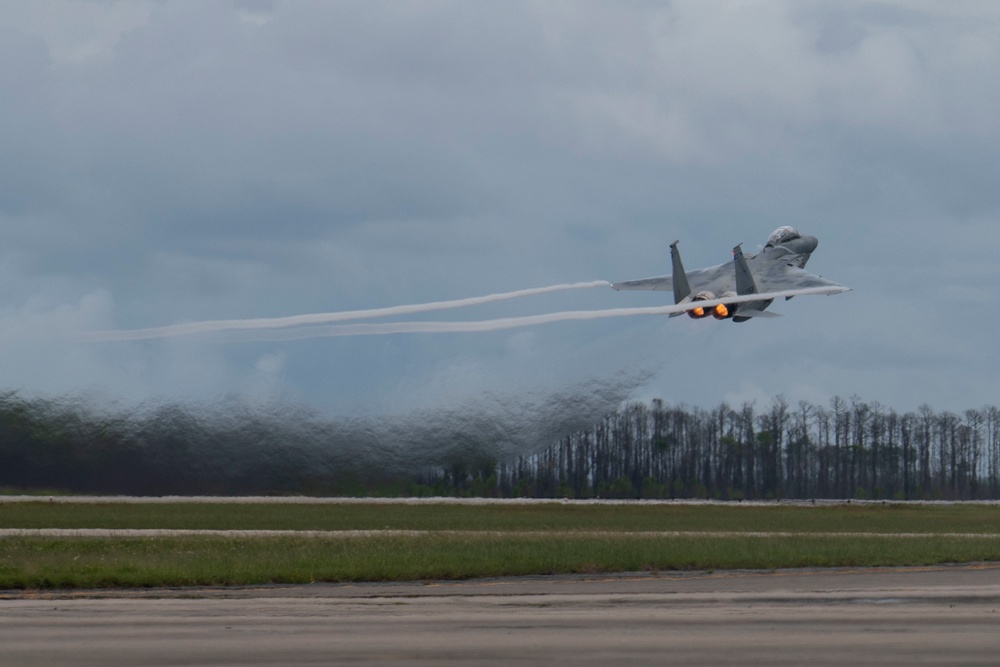 WSEP East 21.12 takes off at Tyndall