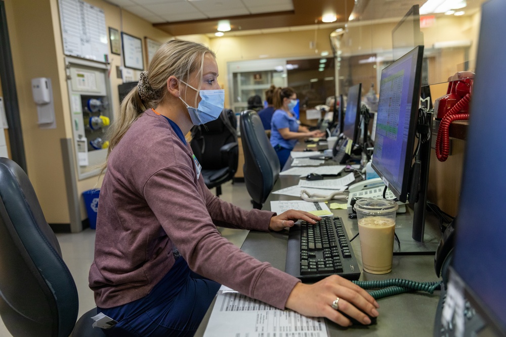 Member of the U.S. Army Medical Response Team Works in Idaho Hospital Heart Center