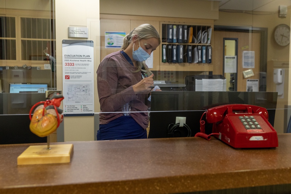 Member of the U.S. Army Medical Response Team Works in Idaho Hospital Heart Center