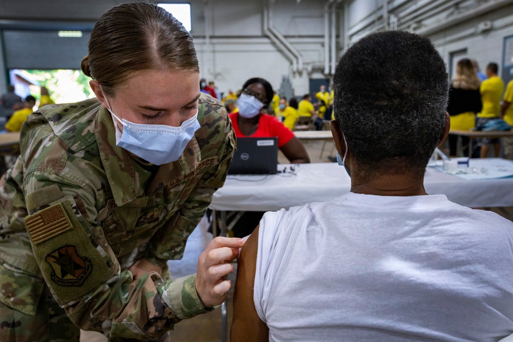 New Jersey Air Guard serves at Stand Down