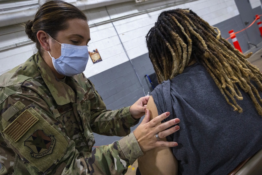 New Jersey Air Guard serves at Stand Down