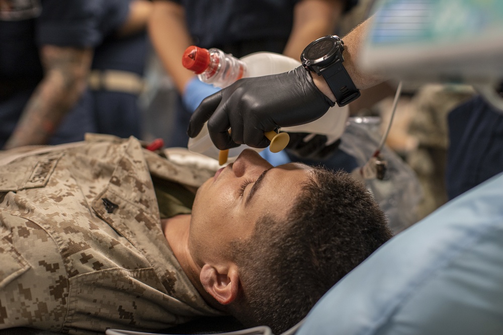 11th MEU, USS Essex (LHD 2) perform mass casualty drill