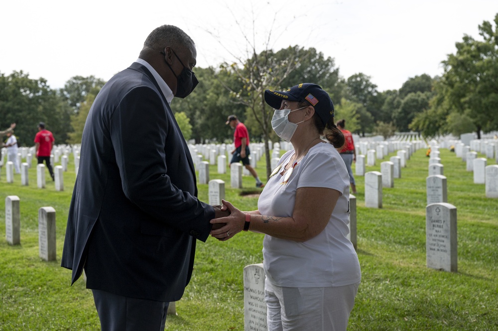 Secretary Austin Visits Arlington, Meets With Gold Star Mothers