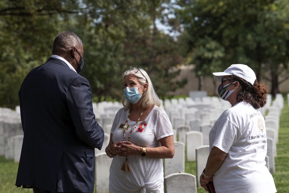Secretary Austin Visits Arlington, Meets With Gold Star Mothers