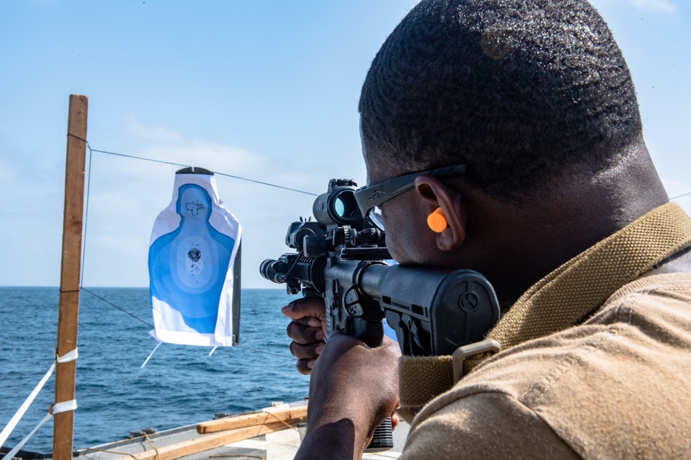 USS O'Kane (DDG 77) Conducts Live-Fire Exercise