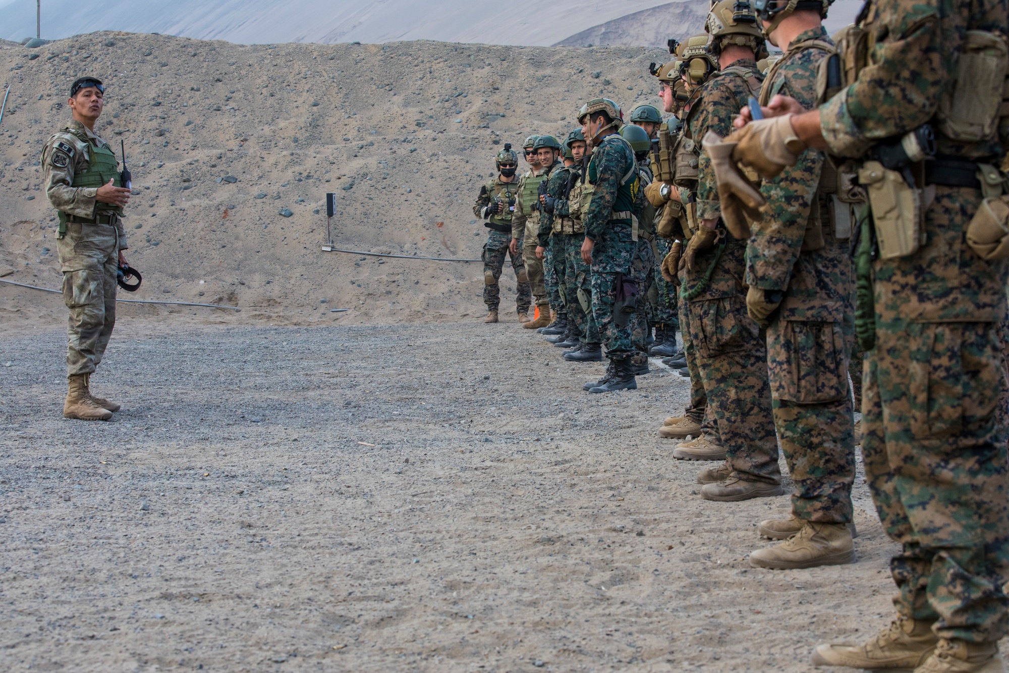 DVIDS - Images - UNITAS 2021: U.S. Recon Marines and Peruvian Marine  Commandos participate in a live-fire range [Image 5 of 14]