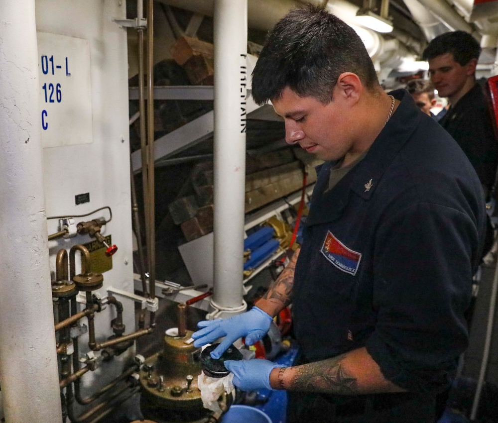 USS Benfold Conducts Routine Operations