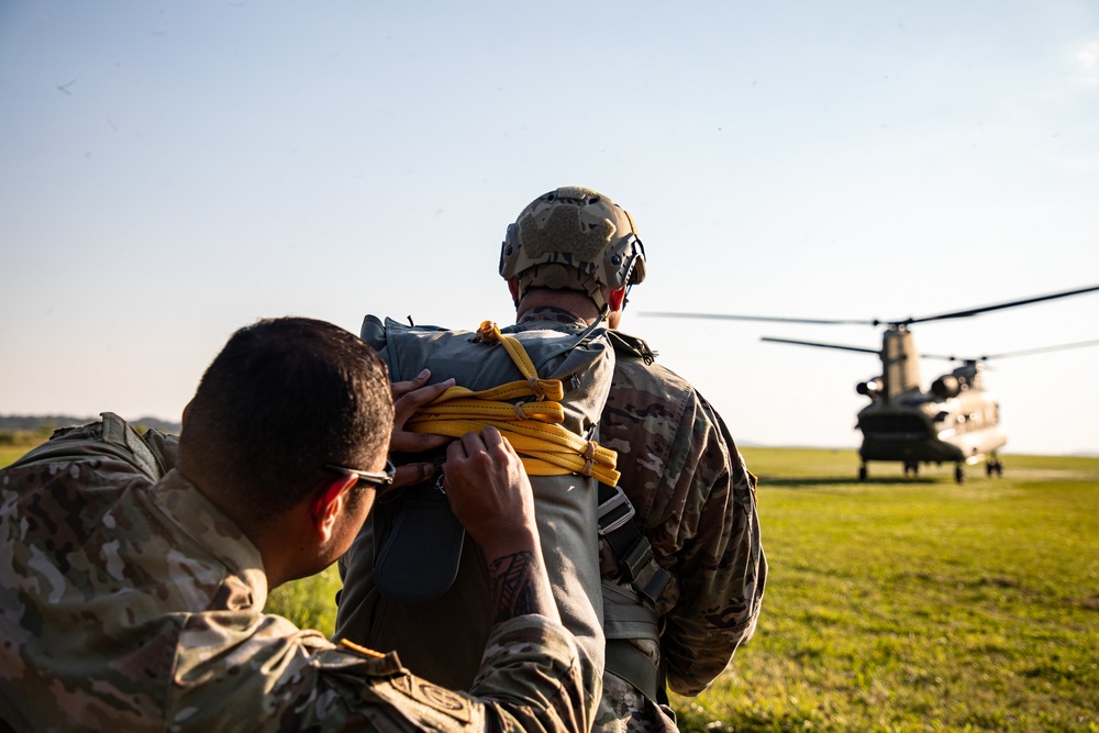 SOCEUR and SOCAFRICA conduct Airborne operations training