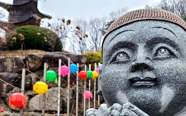 Wawoojeong Temple - World culture an hour from Osan AB