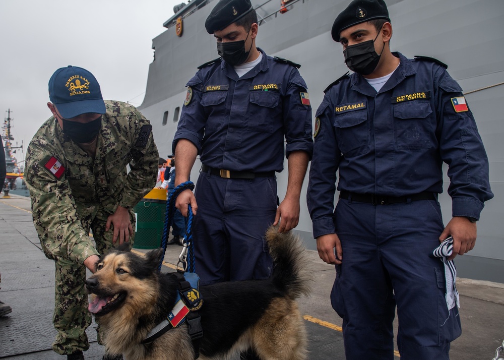 USS Mustin participates in UNITAS