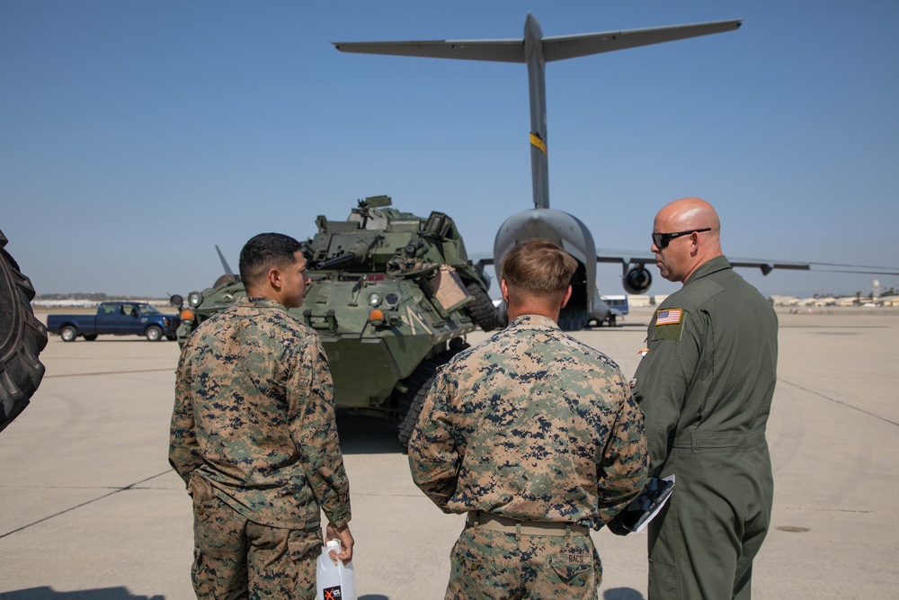 UNITAS 2021: U.S. Marines onload a C-17 Globemaster III aircraft