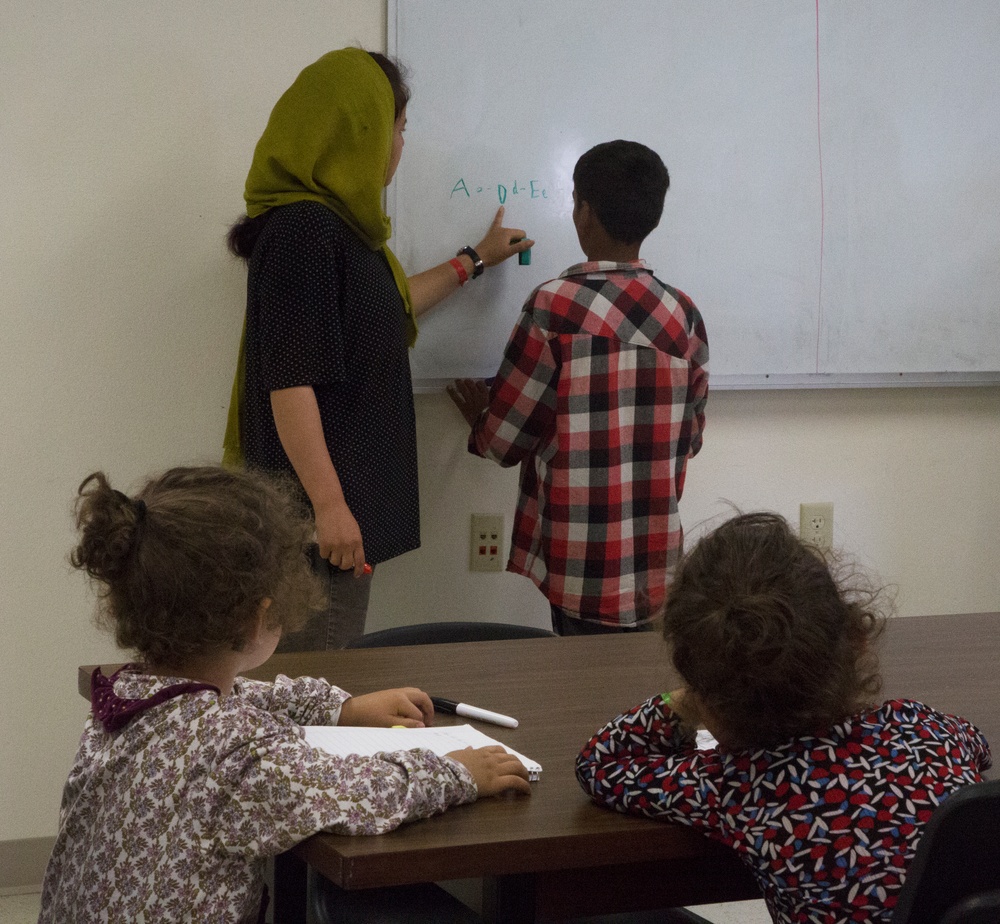 Afghan Children Learn English