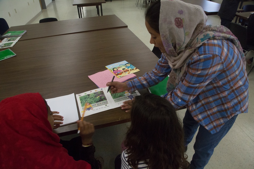 Afghan Children Learn English