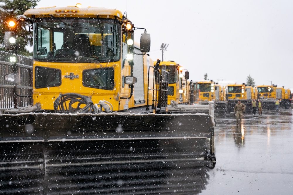 773d CES plows through season's first snow
