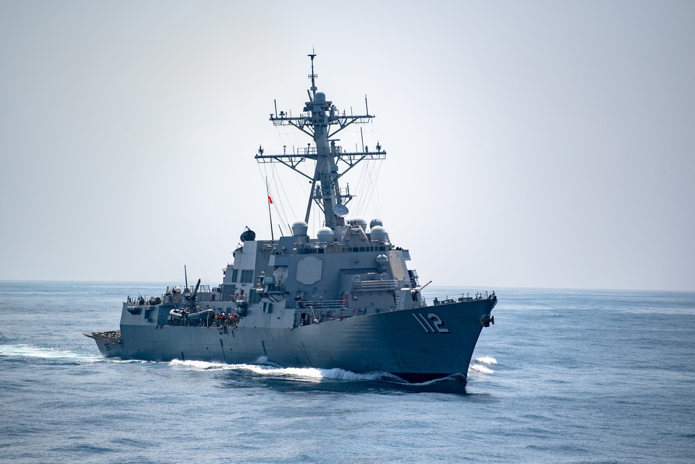 USS O'Kane (DDG 77) Conducts Flight Operations