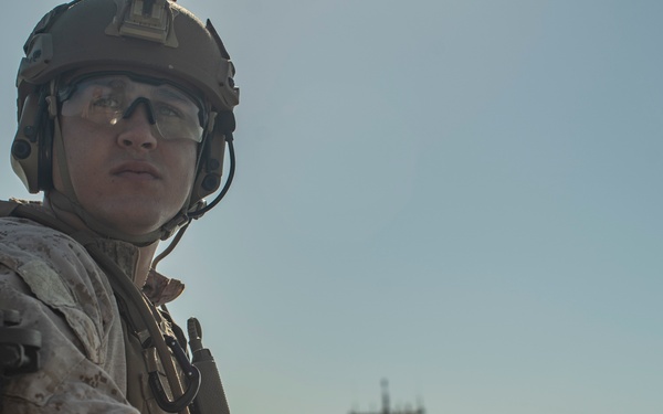 11th MEU ADRD conducts VBSS training with USCG AIT