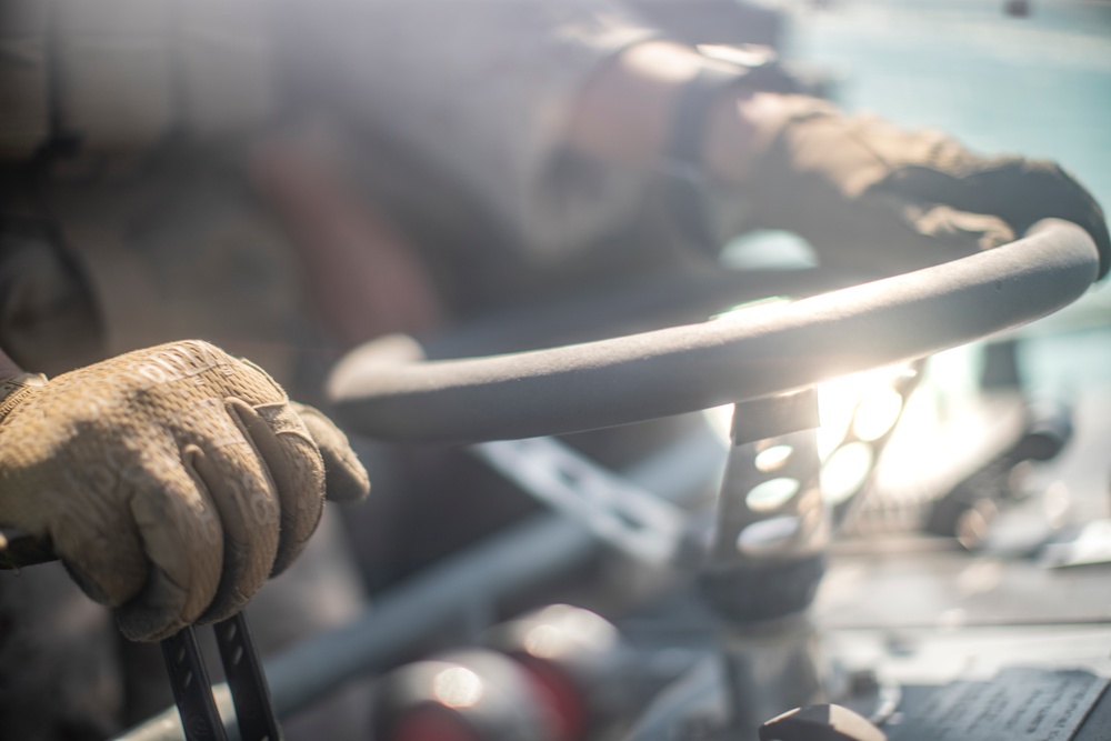 11th MEU ADRD conducts VBSS training with USCG AIT