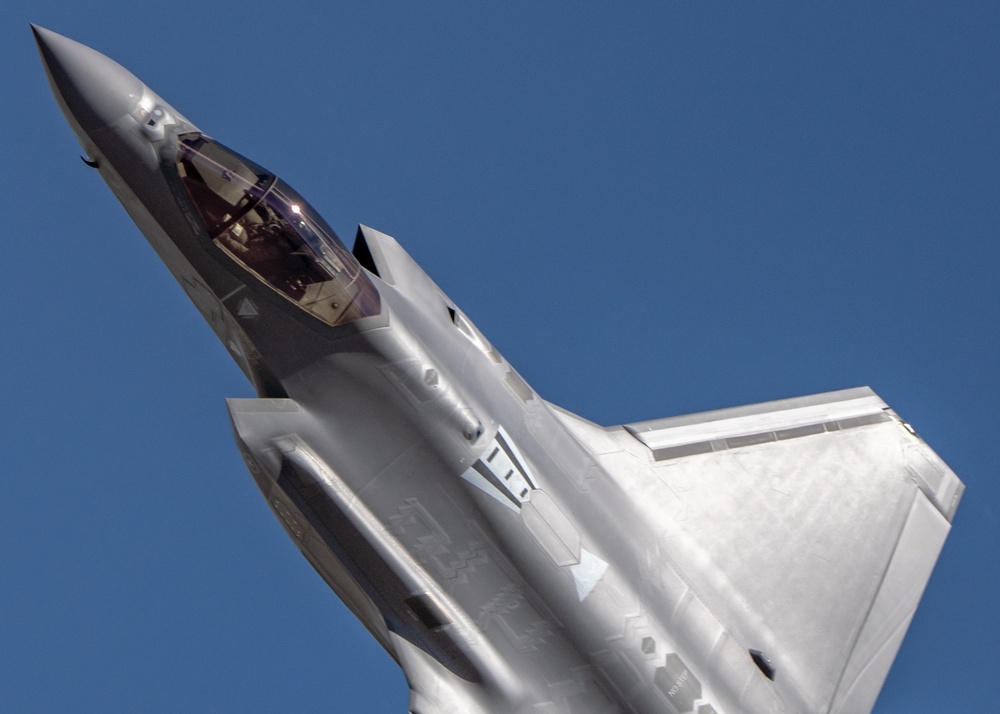 F-35A Demo Team flies at the Reno Air Races