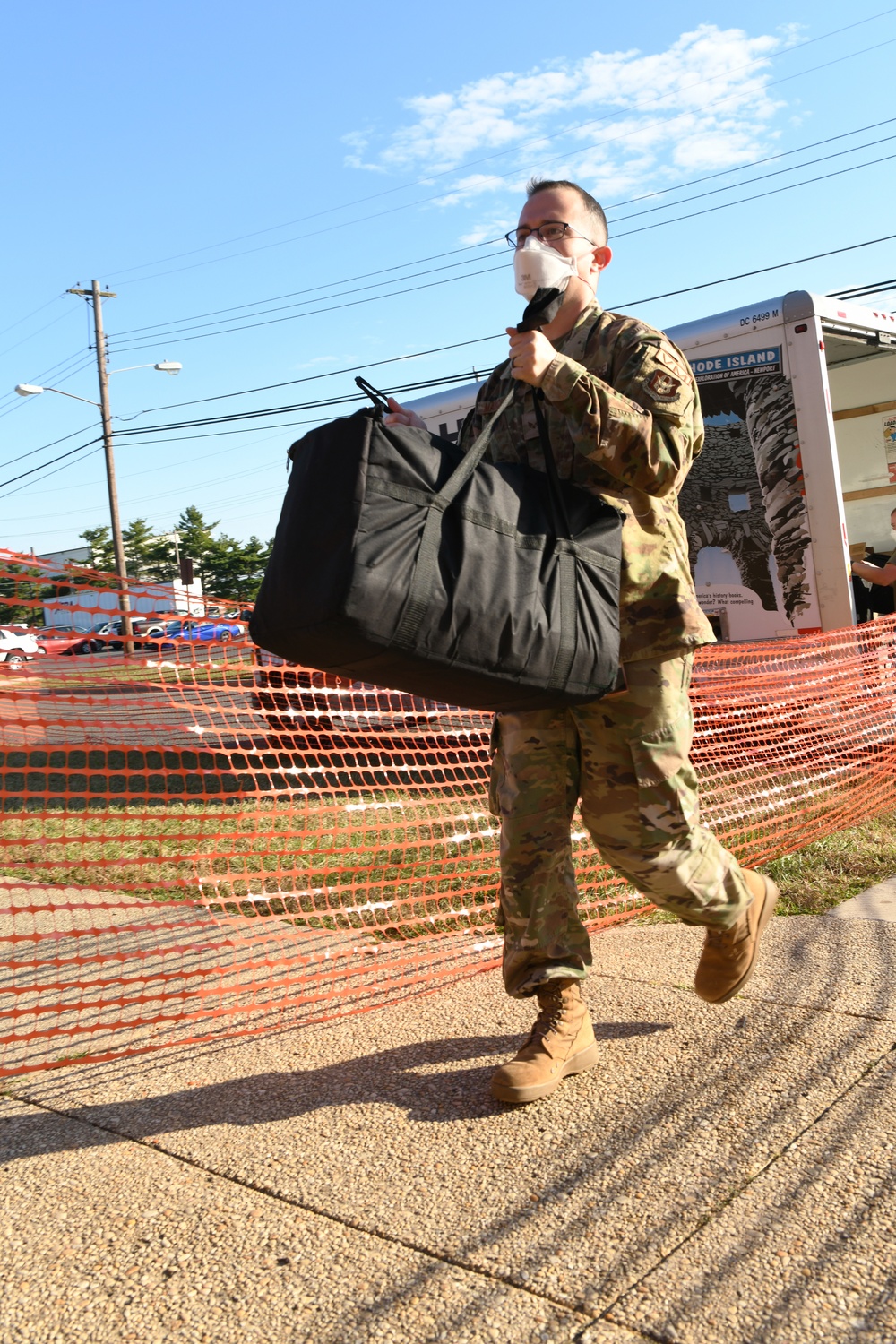 TF Liberty delivers breakfast at medical isolation dormitory