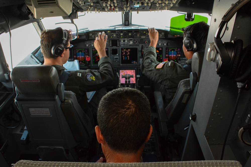 Peruvian CNO Observes P-8A Landing