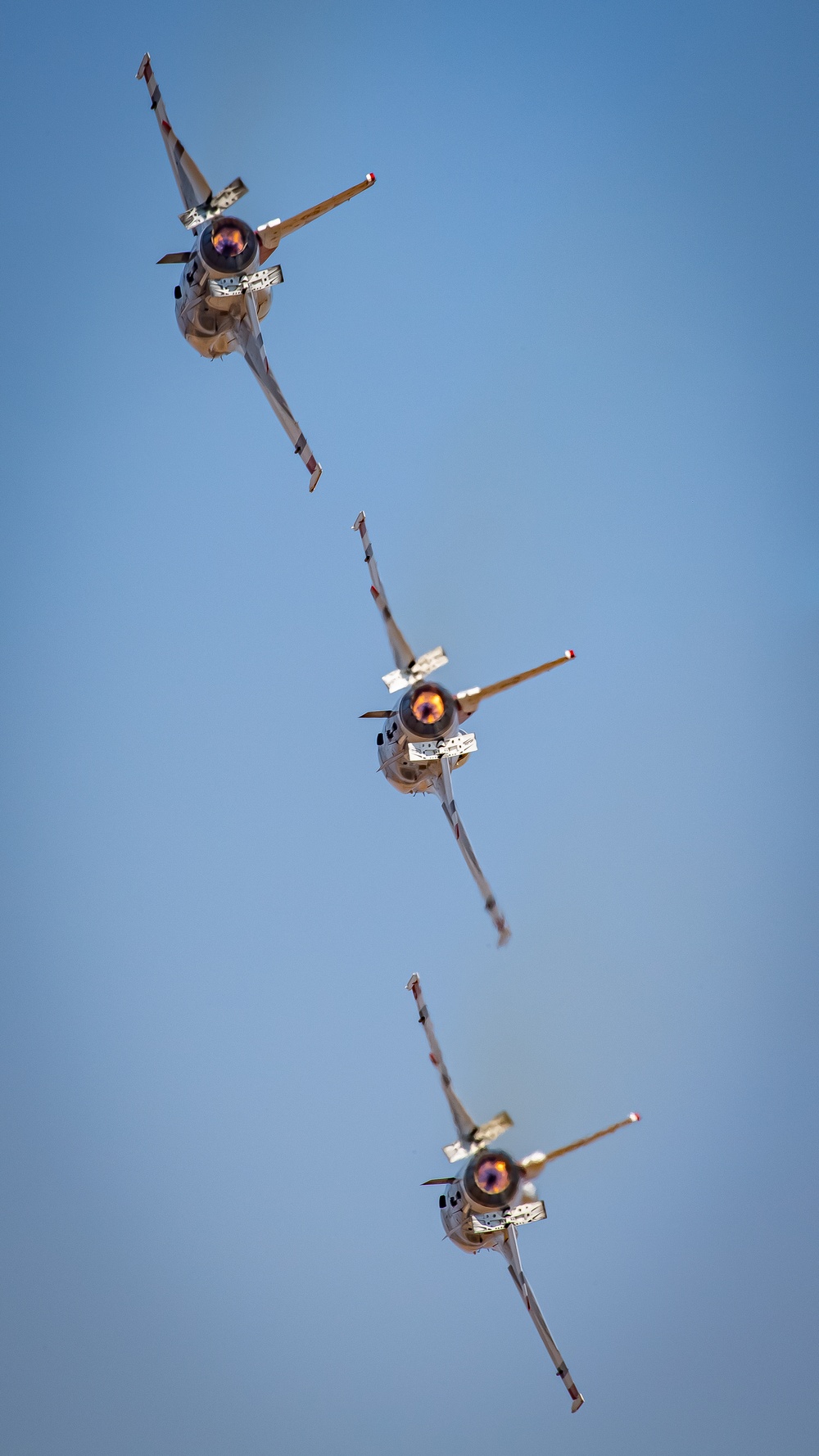 Thunderbirds perform at the 2021 California Capital Airshow