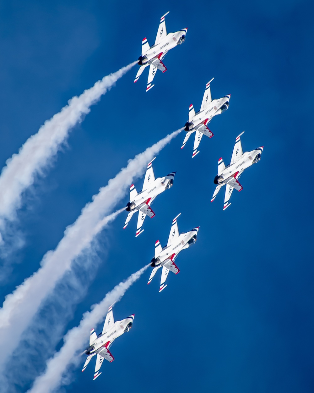 Thunderbirds perform at the 2021 California Capital Airshow