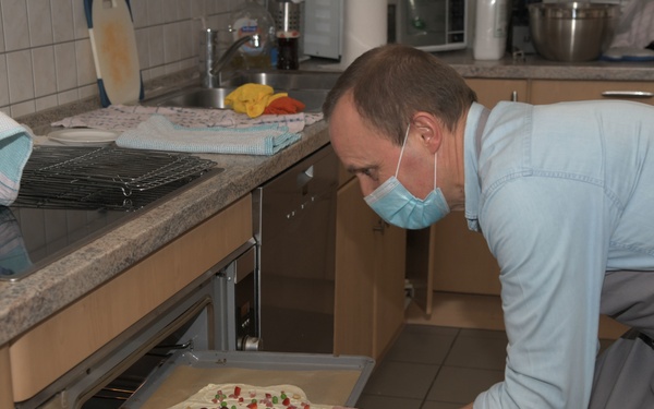 EFMP Families Enjoy German Cooking Class