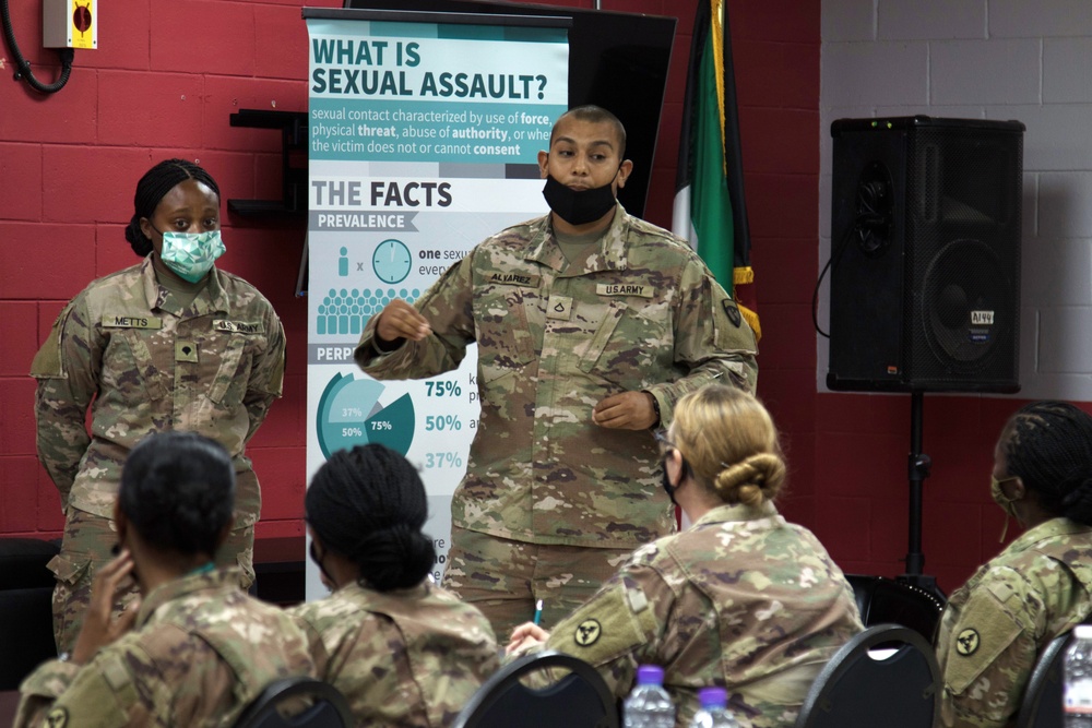 'Spears Ready' Soldiers train SHARP ambassadors