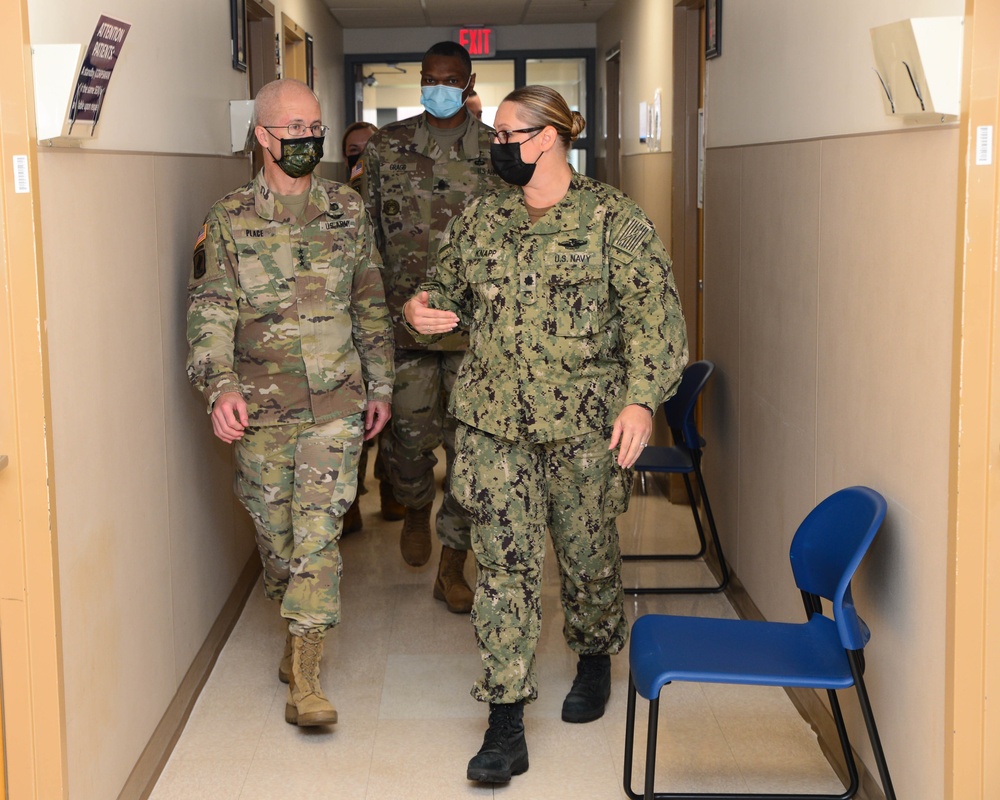 Lt. Gen. Place Visit to Captain James A. Lovell Federal Health Care Center [Image 4 of 4]