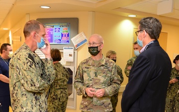 Lt. Gen. Place Visit to Captain James A. Lovell Federal Health Care Center [Image 1 of 4]