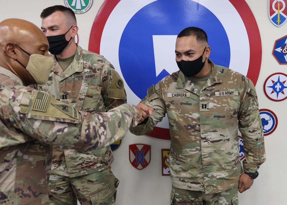 'First Team' Soldiers earn combat patch