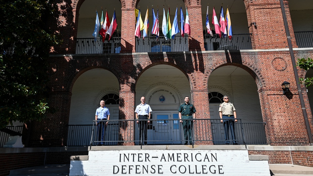 Paraguay IADB representative Brig. Gen. Laconich visits the IADC
