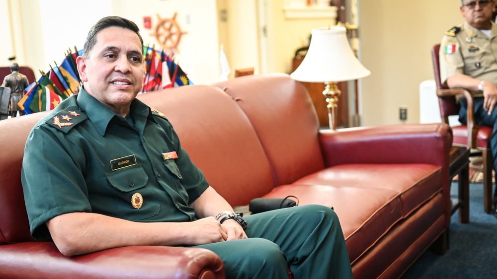 Paraguay IADB representative Brig. Gen. Laconich visits the IADC