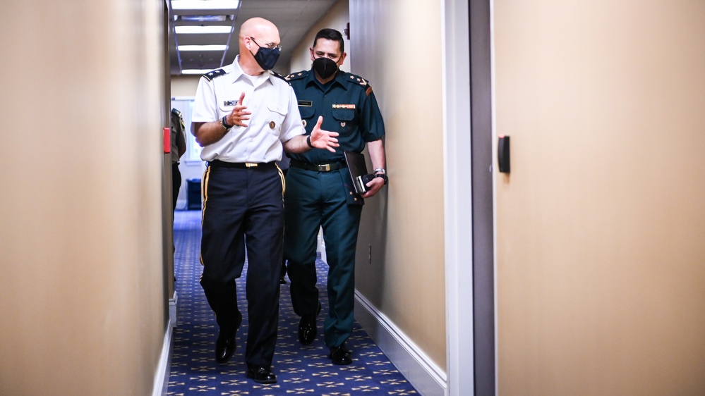 Paraguay IADB representative Brig. Gen. Laconich visits the IADC