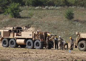 Fort McCoy RTS-Maintenance holds Wheeled Vehicle Recovery Operations Course