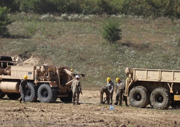 Fort McCoy RTS-Maintenance holds Wheeled Vehicle Recovery Operations Course