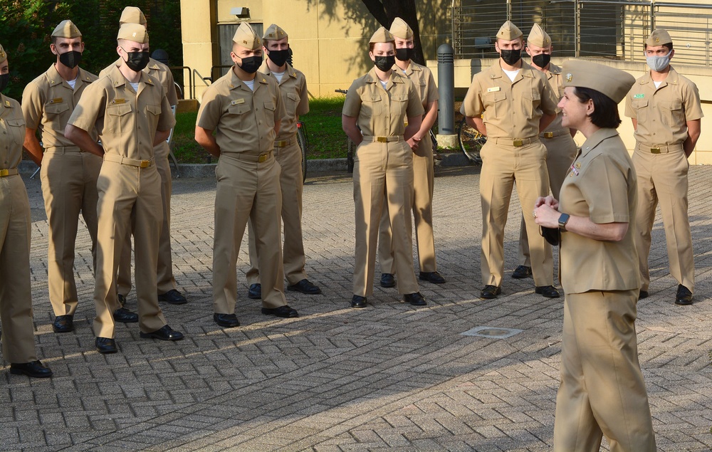 CNSTC VISITS GWU NROTC