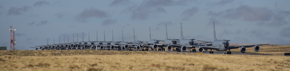 Fairchild AFB launches 20 KC-135s at once