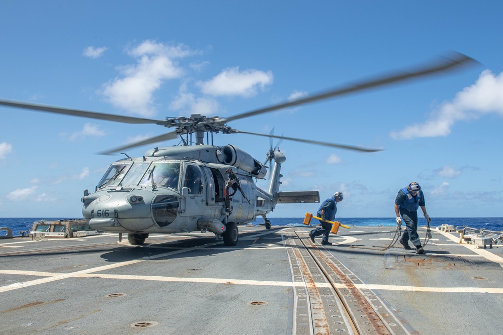 USS Howard (DDG 83) underway