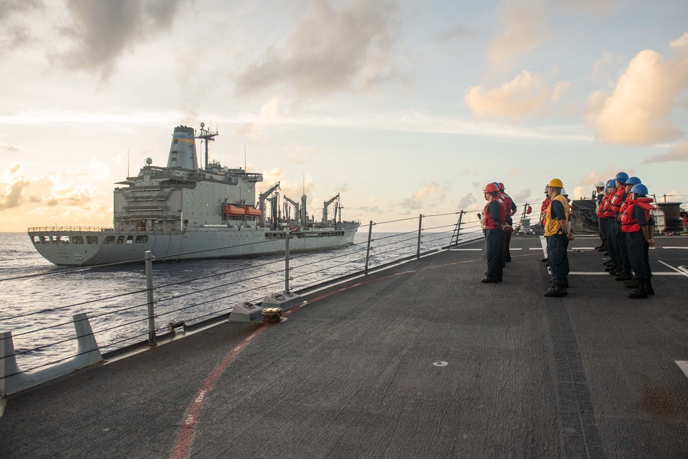 USS Howard (DDG 83) underway