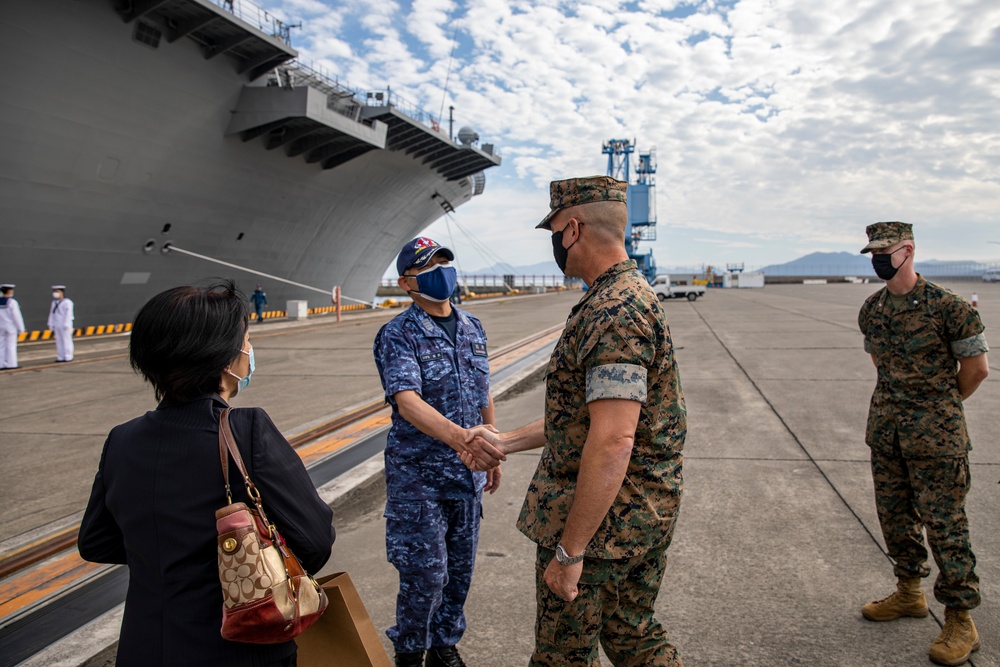 Japanese Ship Izumo arrives at MCAS Iwakuni Harbor