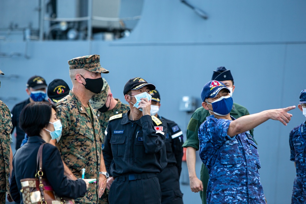Japanese Ship Izumo arrives at MCAS Iwakuni Harbor