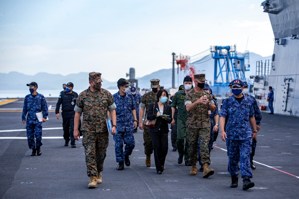 Japanese Ship Izumo arrives at MCAS Iwakuni Harbor