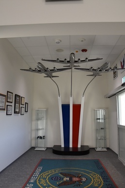 Wiesbaden remembers Berlin Airlift with display at community post office
