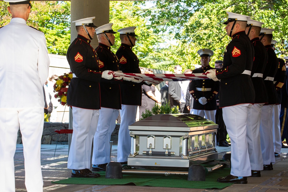 Staff Sgt. Daniel T. Hoover laid to rest at Arlington National Cemetery