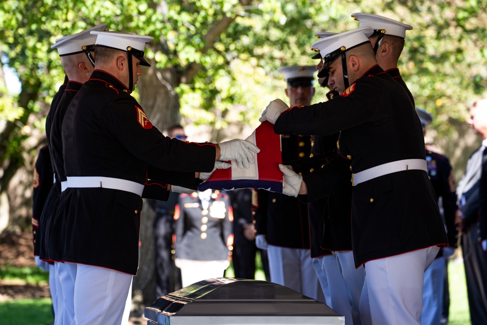 Staff Sgt. Daniel T. Hoover laid to rest at Arlington National Cemetery