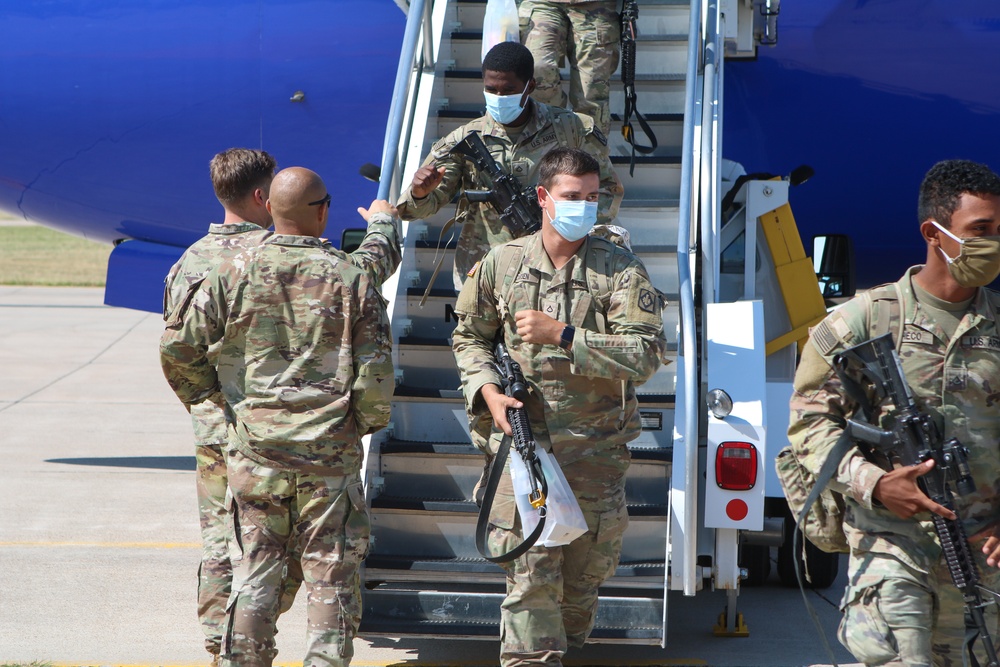 2-18 Field Artillery Battalion returning from NTC Training