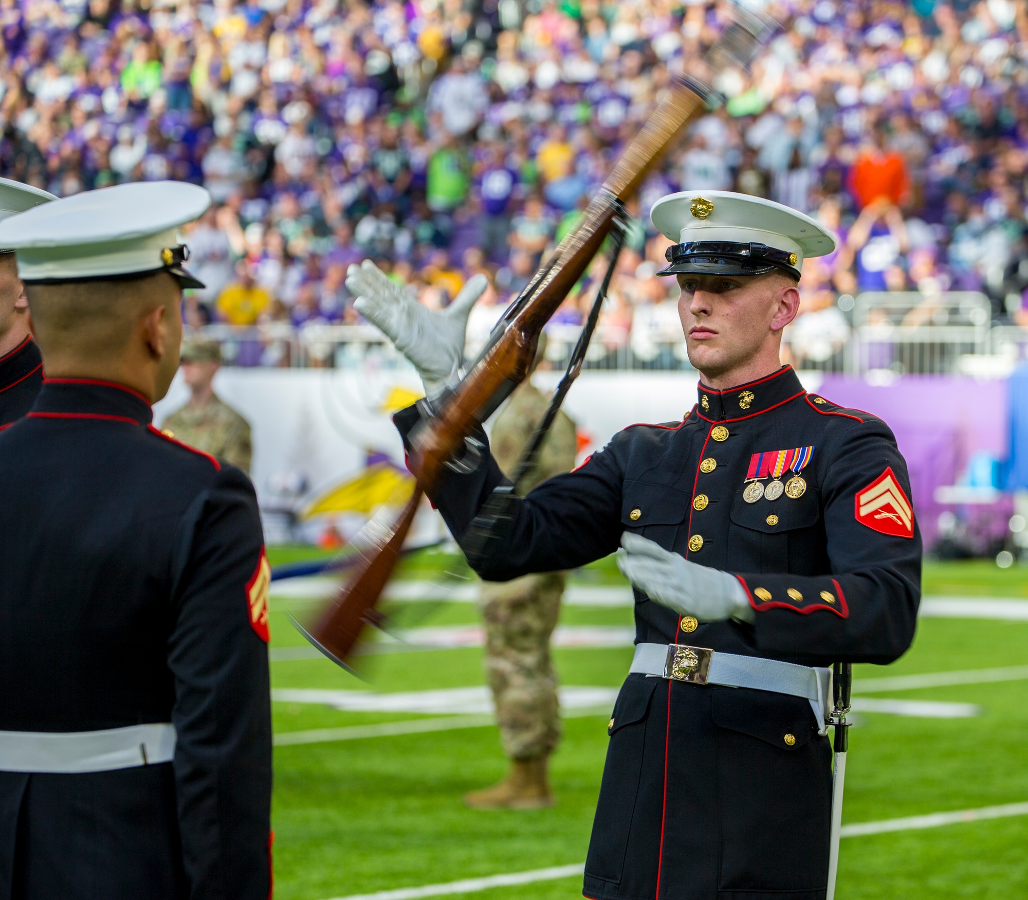 DVIDS - Images - The US Marine Silent Drill Team Performs at Halftime  During MetLife Stadium's Salute to Service Game [Image 22 of 22]