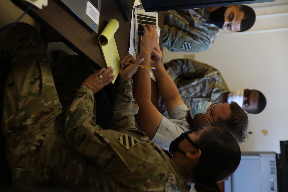 Financial management technicians certify for deployment support